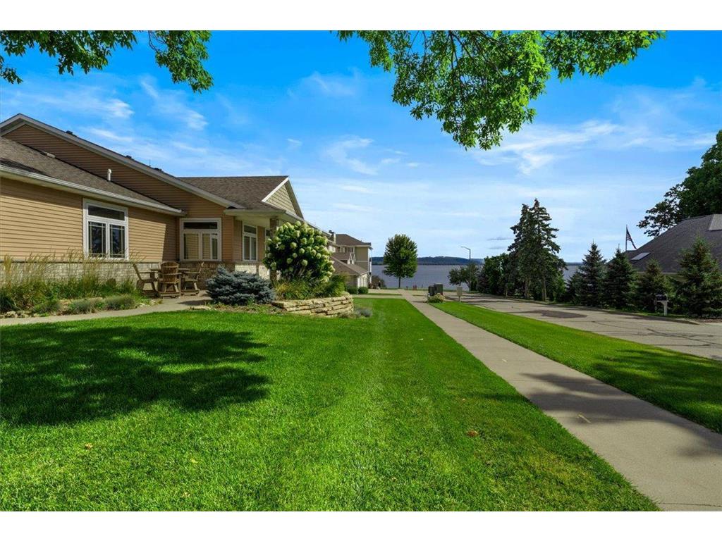 1329 S Oak Street Lake City MN 55041 - Mississippi 7049647 image2