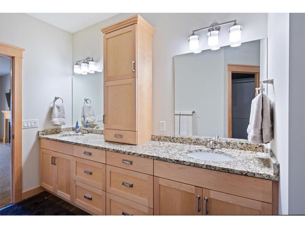 1329 S Oak Street Lake City MN 55041 - Mississippi 7049647 image27