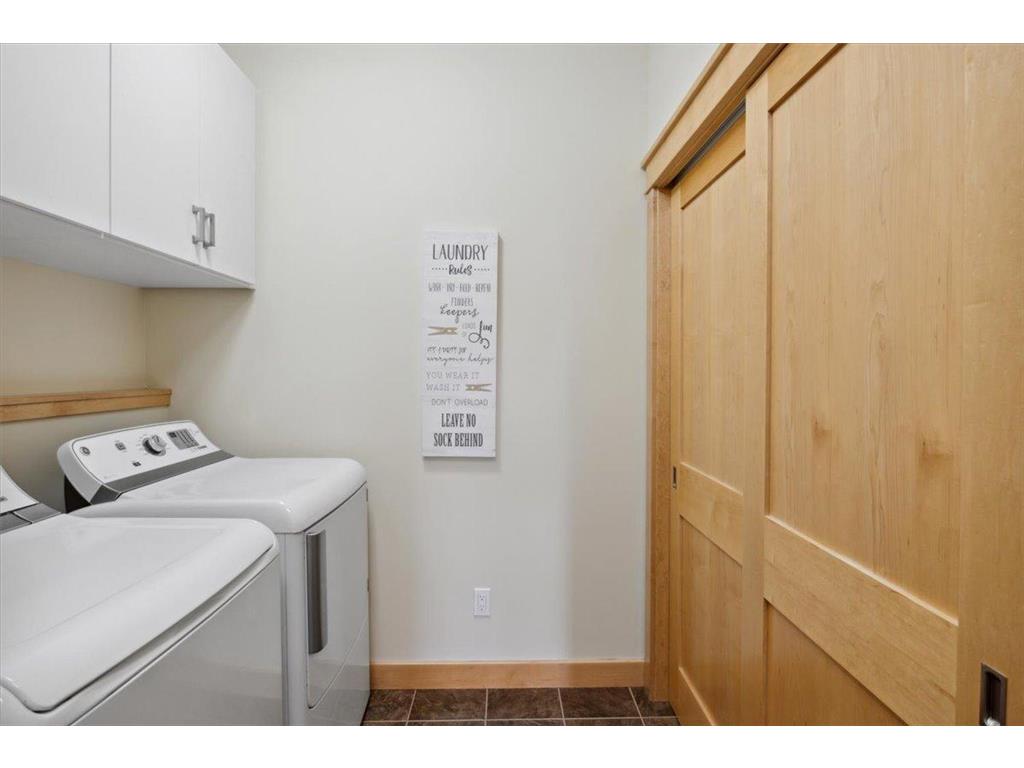 1329 S Oak Street Lake City MN 55041 - Mississippi 7049647 image40