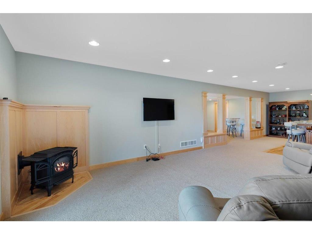 1329 S Oak Street Lake City MN 55041 - Mississippi 7049647 image47