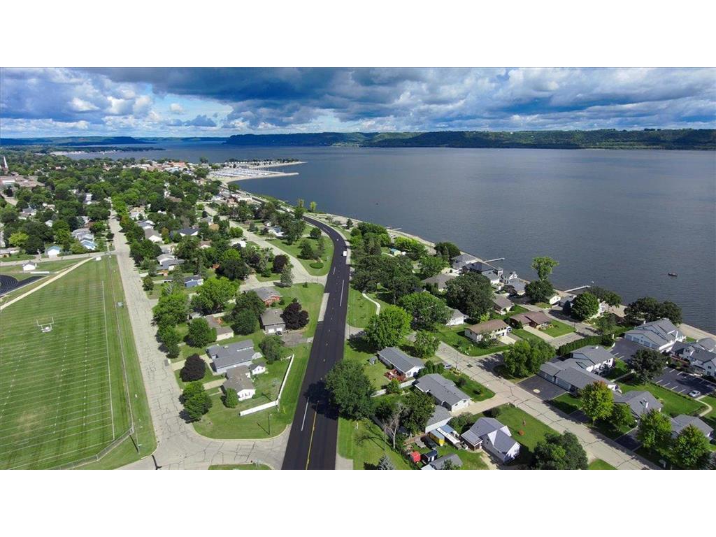 1329 S Oak Street Lake City MN 55041 - Mississippi 7049647 image78