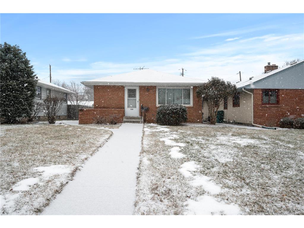 1329 Sumner Street Saint Paul MN 55116 6474187 image1