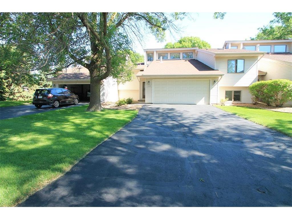 1329 Sunview Drive, Shoreview, MN, 55126 MLS 6247856 Edina Realty