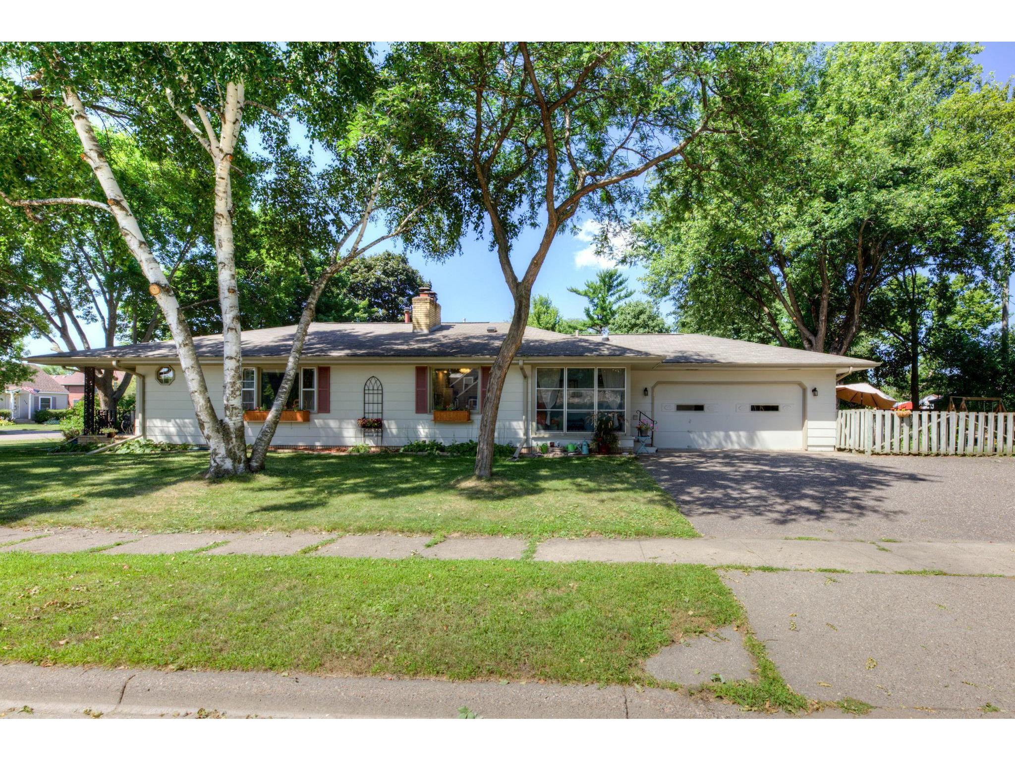 133 Broadway Street E, Osseo, MN, 55369 MLS 6027309 Edina Realty