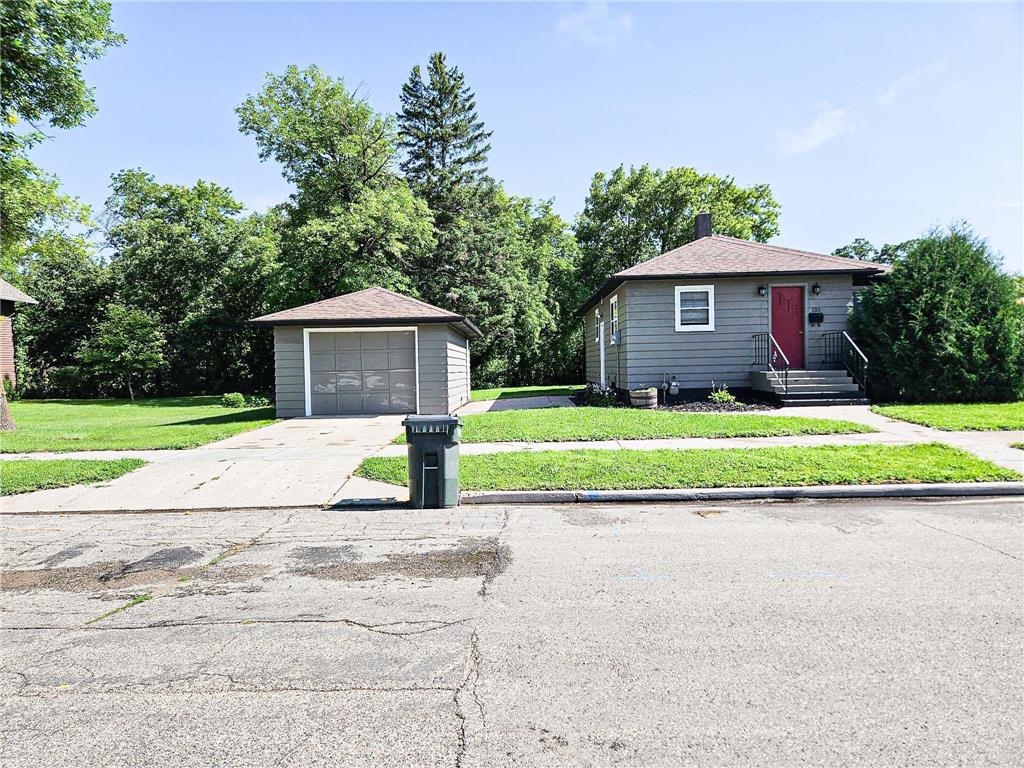 133 E Nelson Avenue Warren MN 56762 - Snake River 6569433 image1