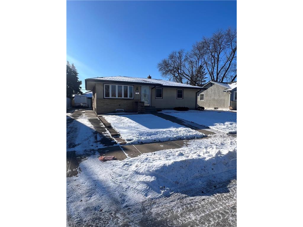 133 Poplar Street W South Saint Paul MN 55075 6652000 image1