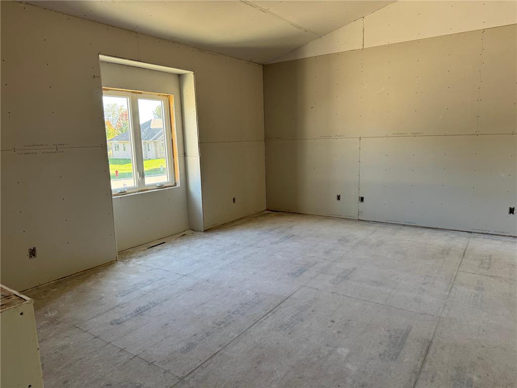 1330 Greenleaf Road Owatonna MN 55060 6769271 image5