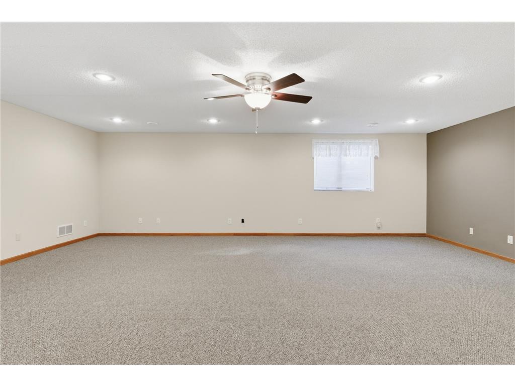 1330 N 10th Street Lake City MN 55041 6810366 image32