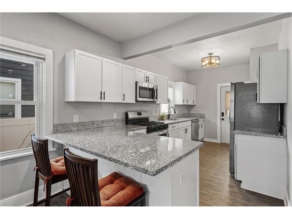 1330 Vincent Avenue N Minneapolis MN 55411 6649768 image1