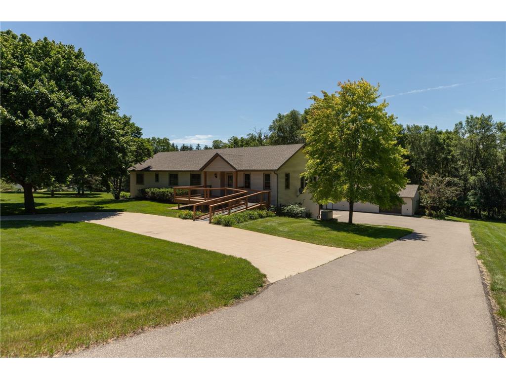 1330 W Center Street Oronoco MN 55960 6564429 image1