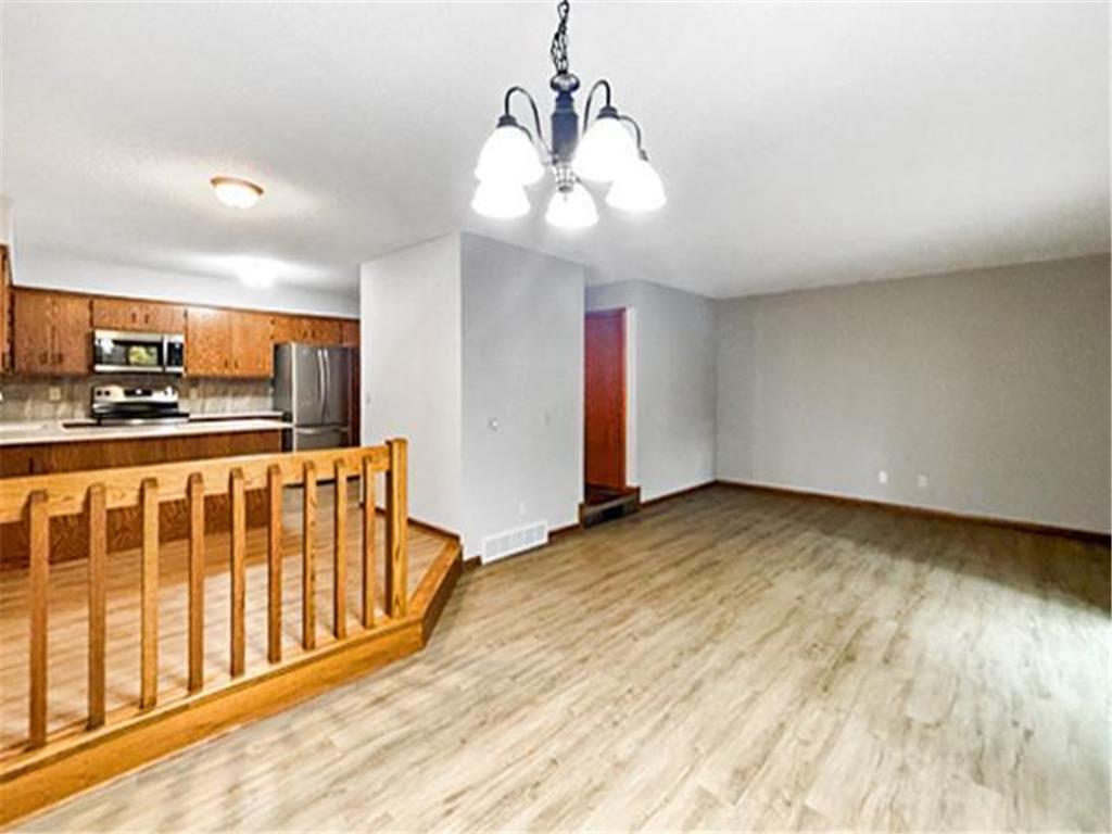 13303 Morgan Avenue S Burnsville MN 55337 7043528 image10