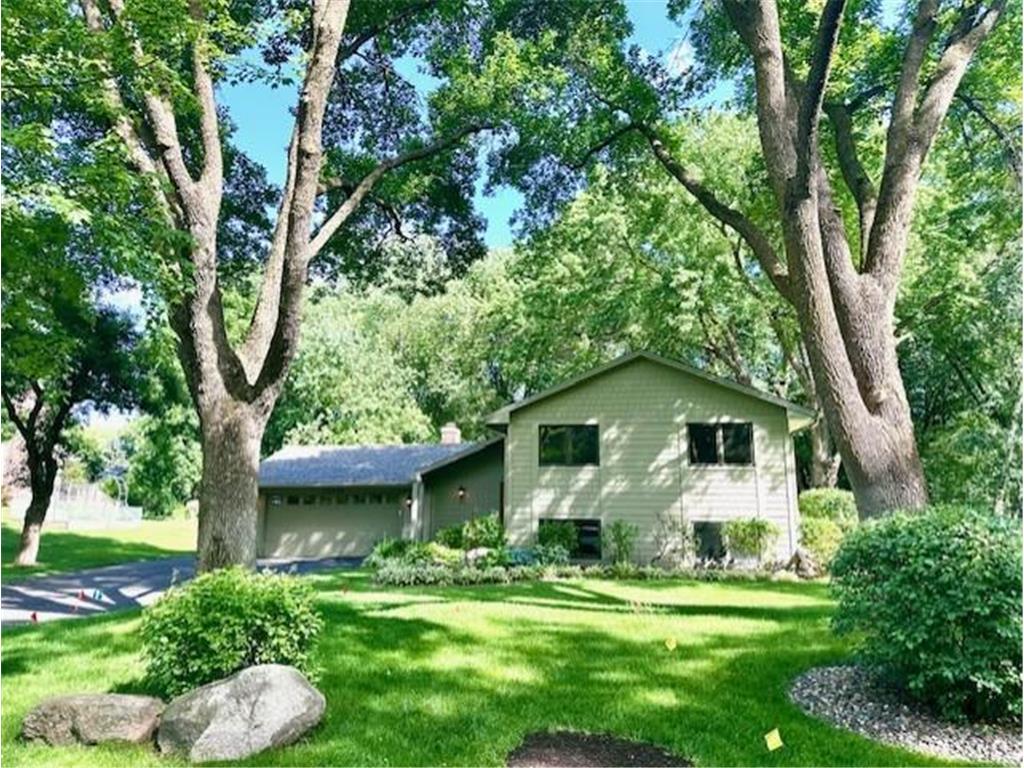 13305 Stone Road Minnetonka MN 55305 7041330 image1