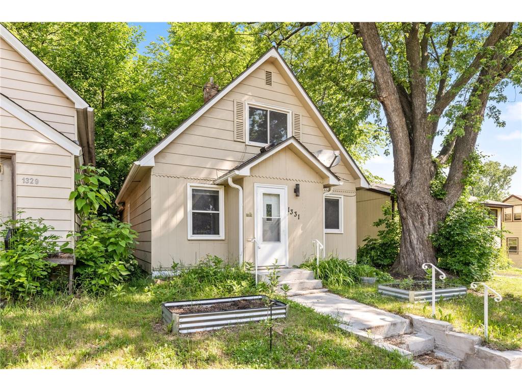 1331 4th Street E Saint Paul MN 55106 7089759 image1