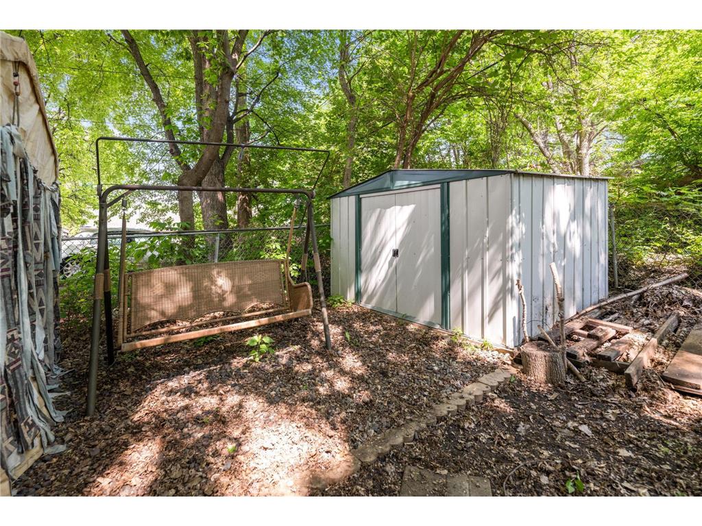 1331 4th Street E Saint Paul MN 55106 7089759 image24