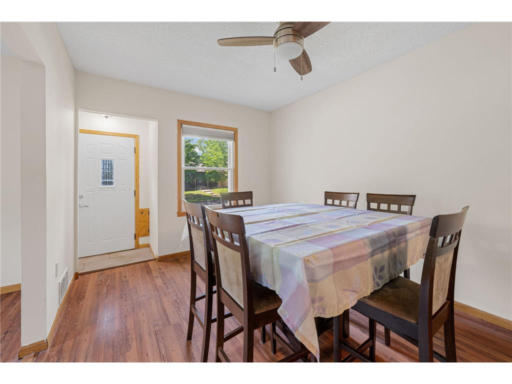 1331 4th Street E Saint Paul MN 55106 7089759 image4