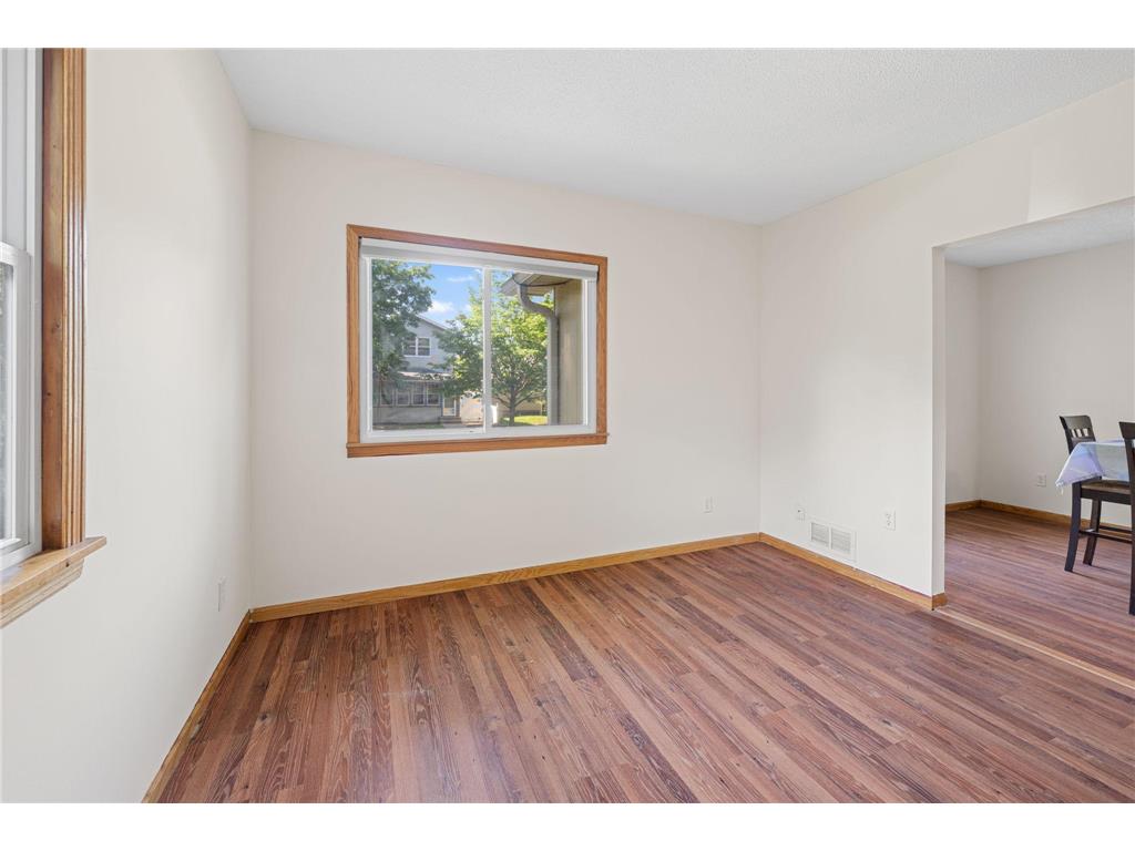 1331 4th Street E Saint Paul MN 55106 7089759 image7
