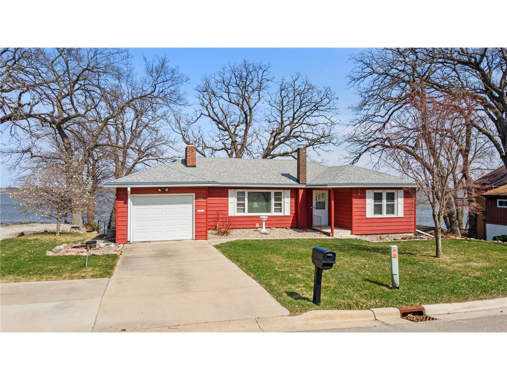 1331 Frank Hall Drive Albert Lea MN 56007 - Albert Lea Lake 6704232 image1