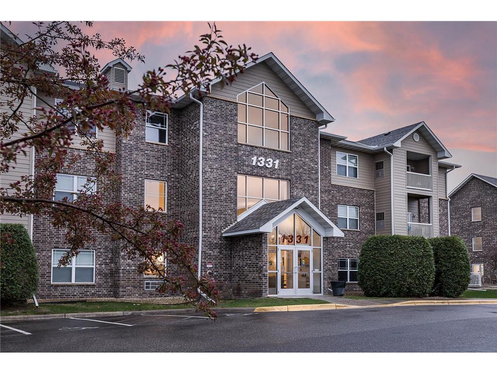 1331 Lake Drive W #A113 Chanhassen MN 55317 6711104 image1