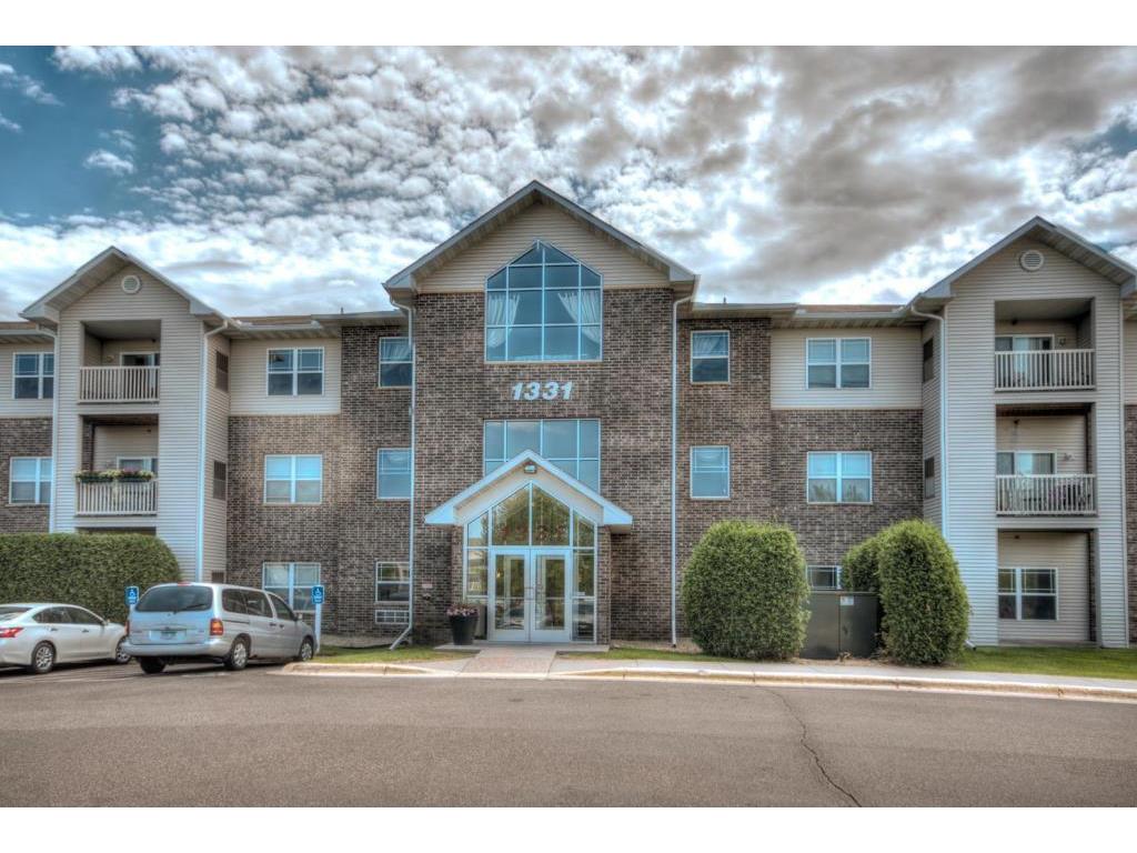 1331 Lake Drive W A115, Chanhassen, MN 55317 MLS 5252575 Edina Realty