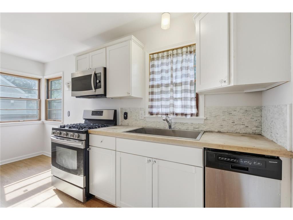 1331 Murray Street Saint Paul MN 55116 6799483 image8