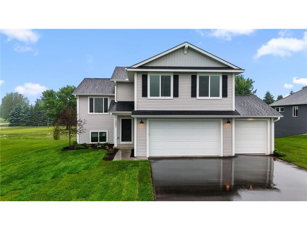 1331 Violet Street New Richmond WI 54017 6727233 image1