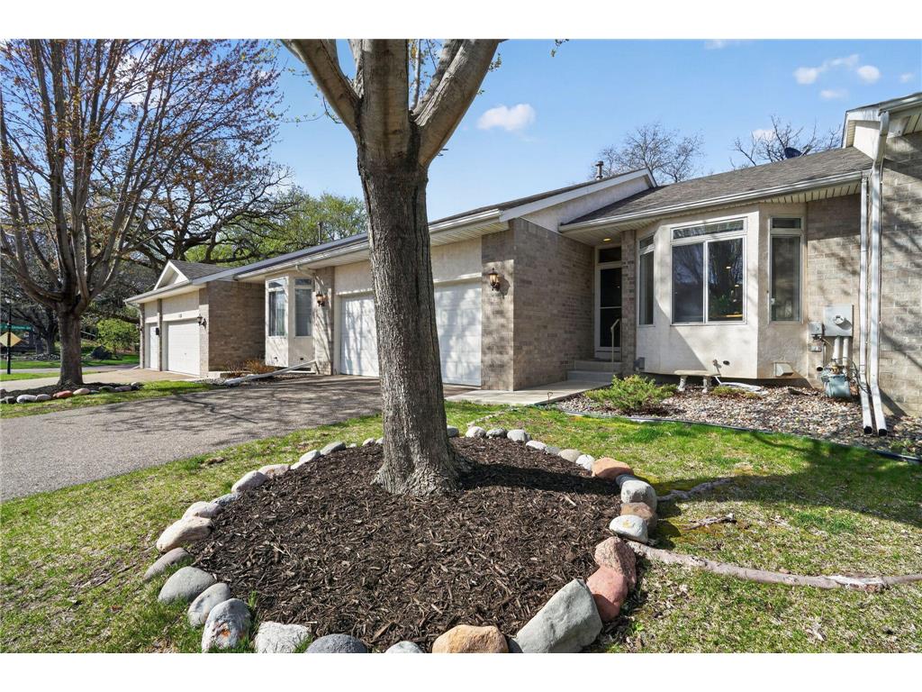 13310 Glenhaven Court Apple Valley MN 55124 7081141 image1