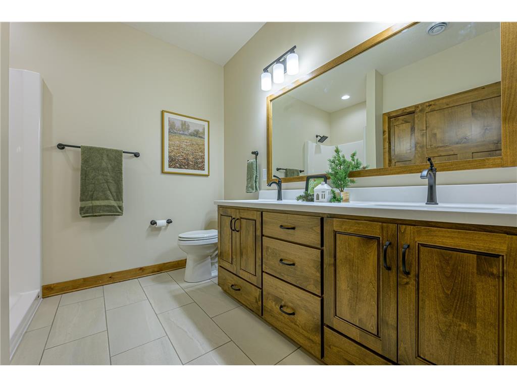 1332 Bradford Street SE Hutchinson MN 55350 6820352 image12