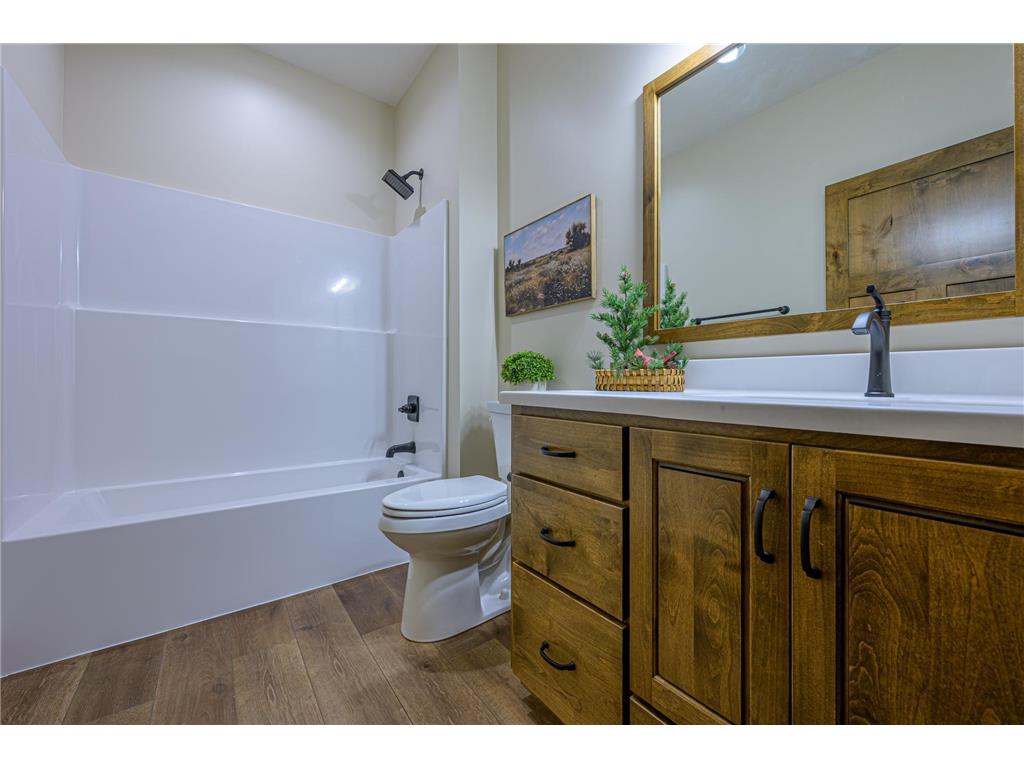 1332 Bradford Street SE Hutchinson MN 55350 6820352 image15