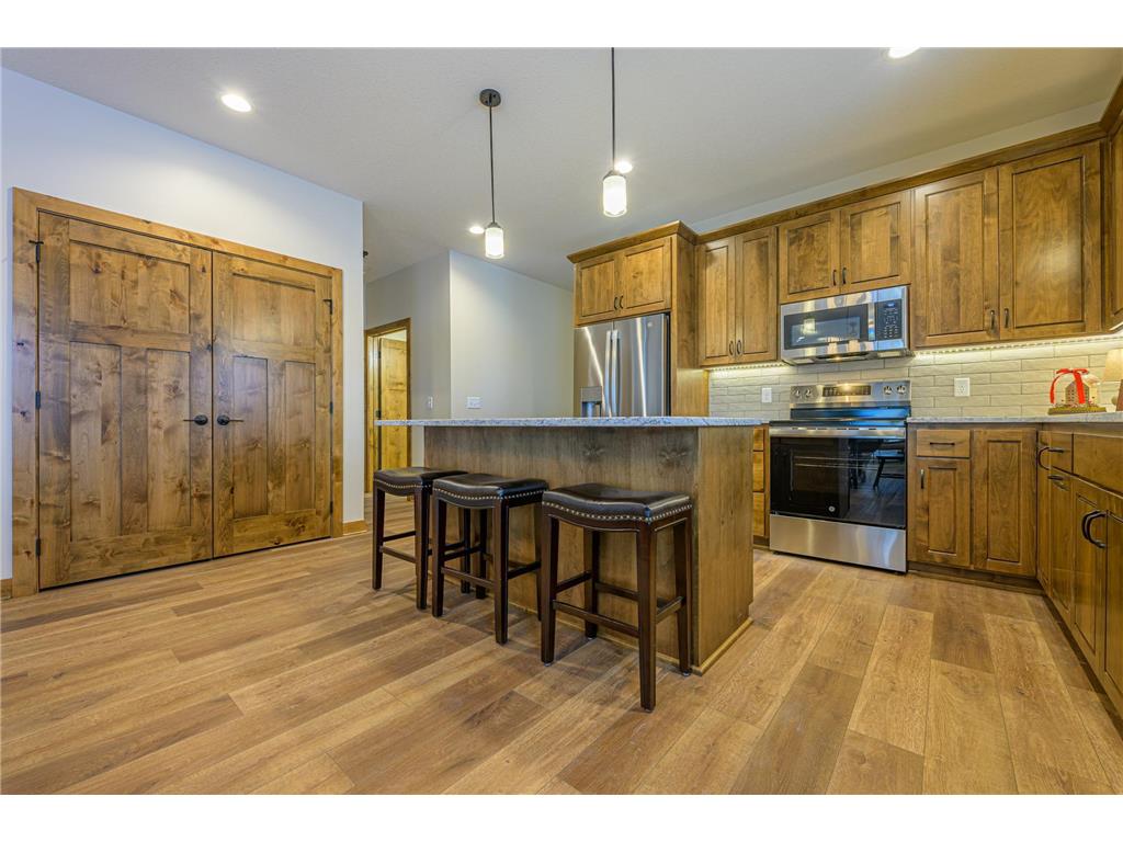 1332 Bradford Street SE Hutchinson MN 55350 6820352 image3