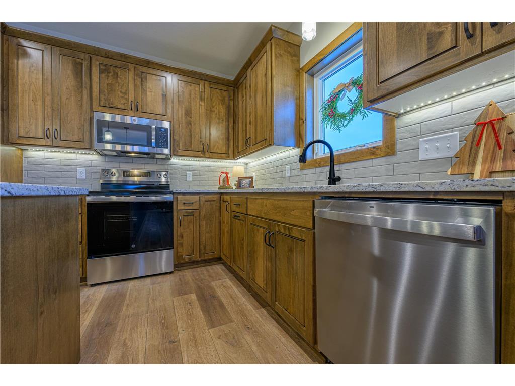 1332 Bradford Street SE Hutchinson MN 55350 6820352 image4