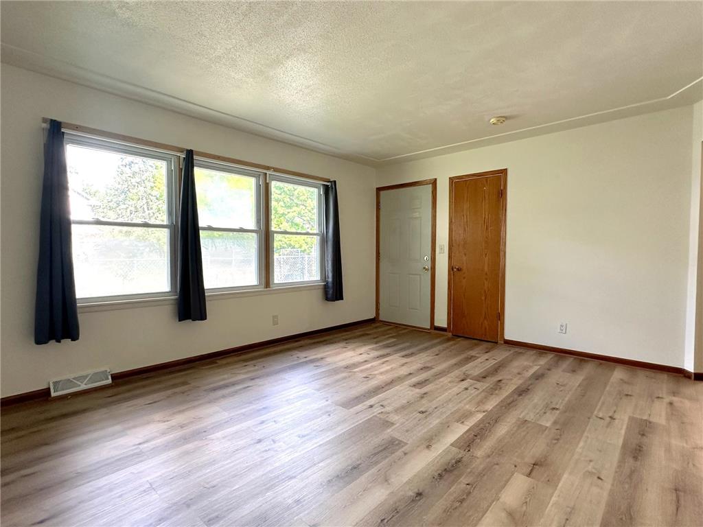 1332 Logan Avenue N Minneapolis MN 55411 6753514 image7