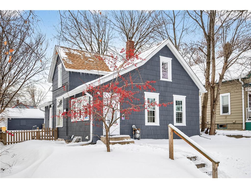 1332 Margaret Street Saint Paul MN 55106 7005956 image1
