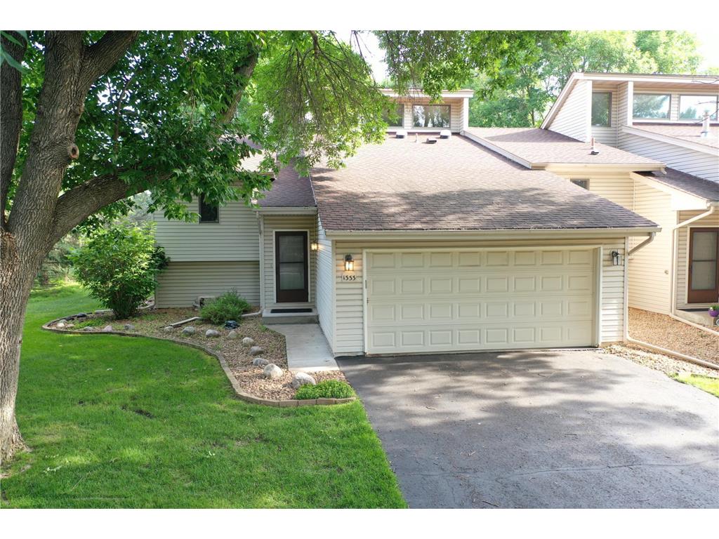 1333 Sunview Drive, Shoreview, MN, 55126 MLS 6393140 Edina Realty