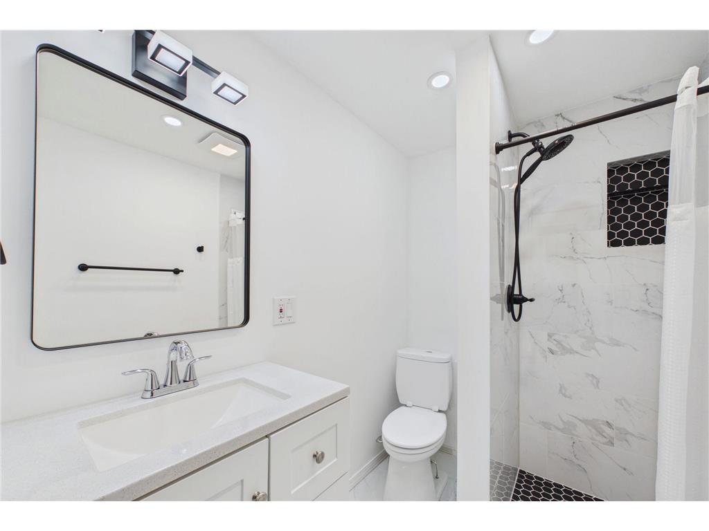 1334 Dunham Street Albert Lea MN 56007 7096460 image9