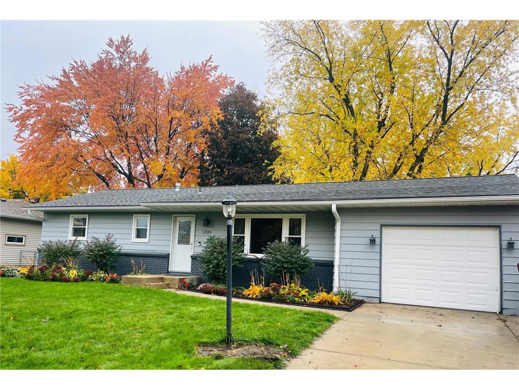 1335 18th Street W Hastings MN 55033 6452980 image1