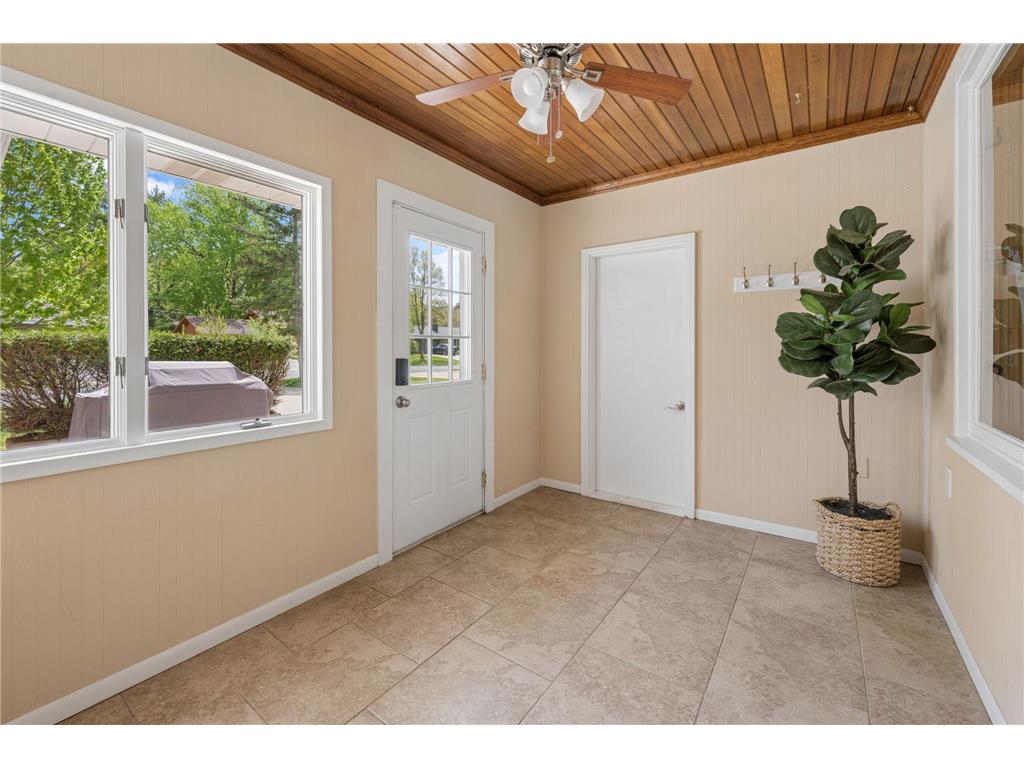 1335 Pierce Terrace NE Columbia Heights MN 55421 7073189 image3
