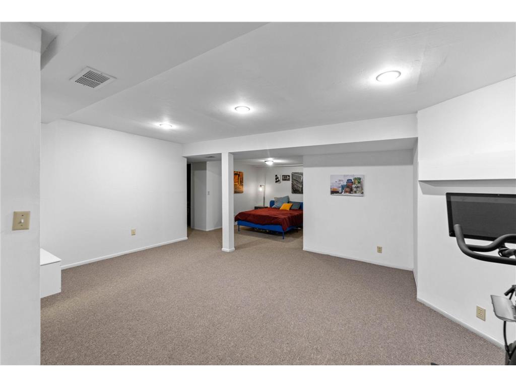 1335 Spencer Road W Saint Paul MN 55108 7084459 image31