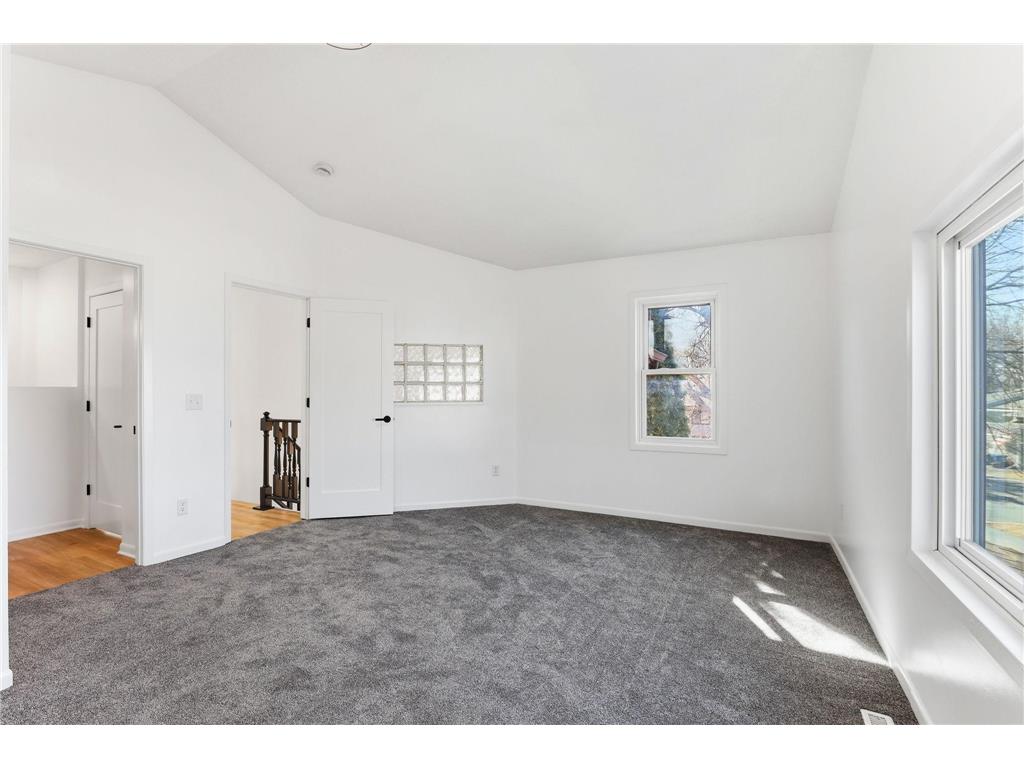 13351 Court Place Burnsville MN 55337 7072360 image16