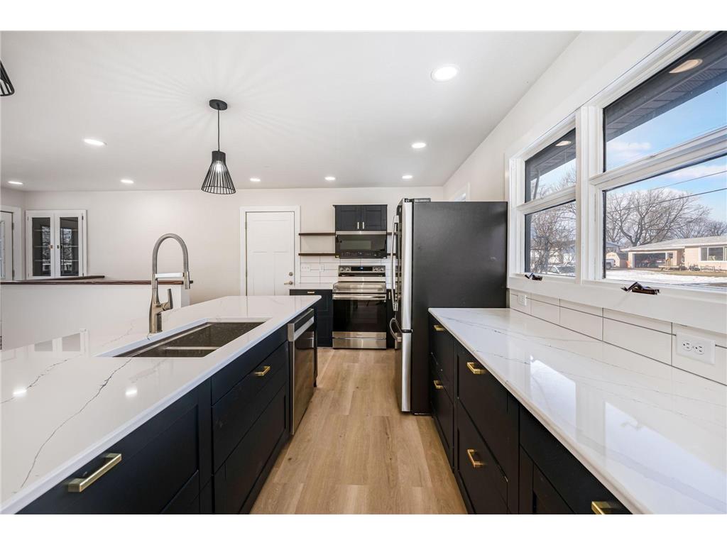 1336 Lucia Avenue Fairmont MN 56031 - George Lake 7008530 image11