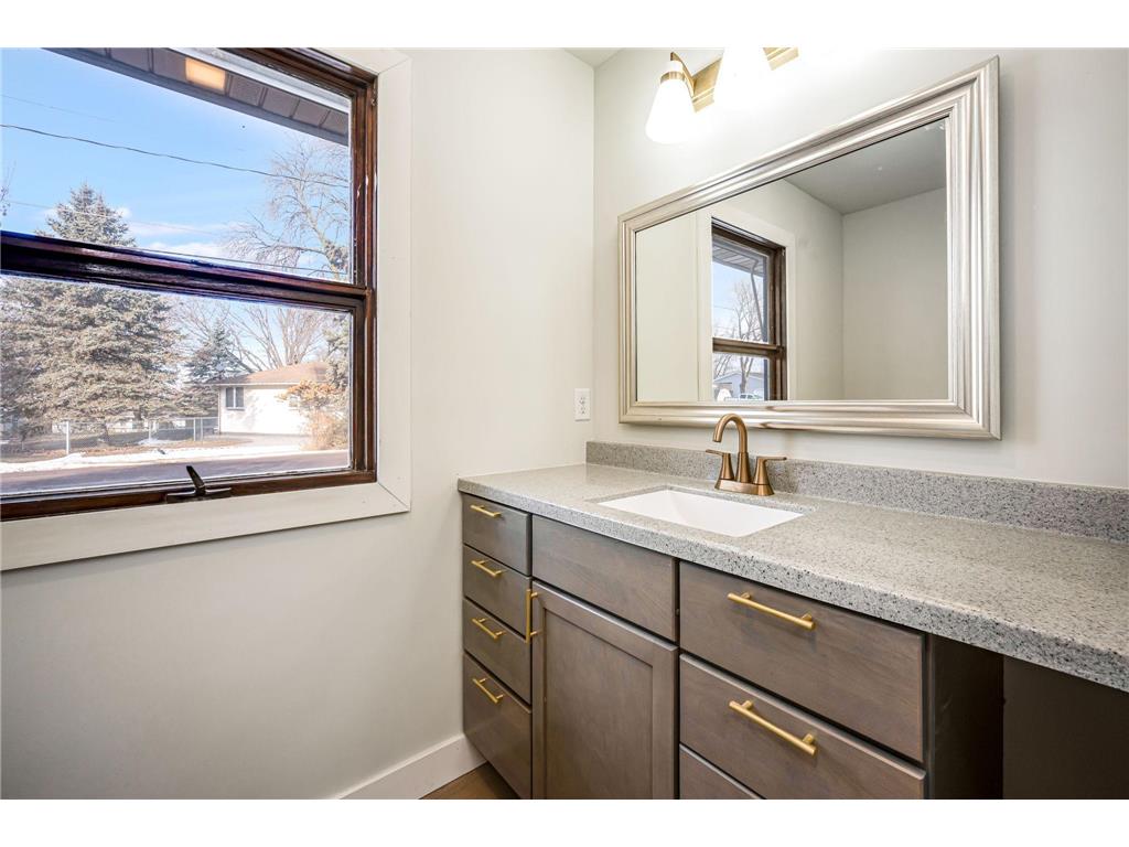 1336 Lucia Avenue Fairmont MN 56031 - George Lake 7008530 image14