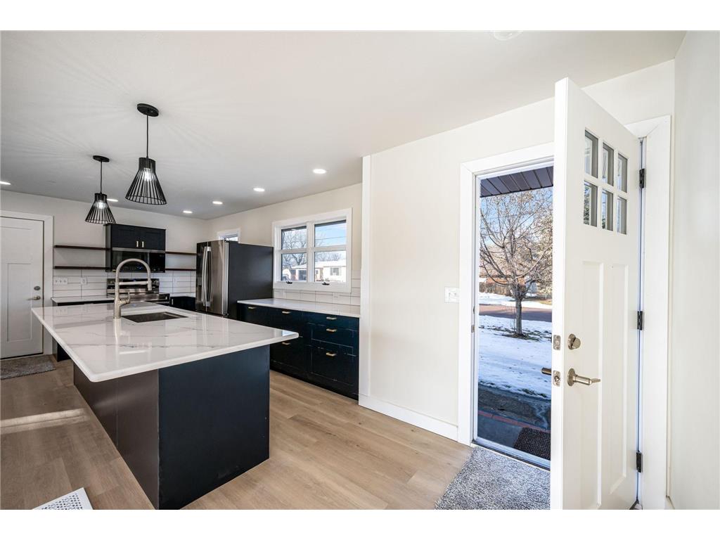 1336 Lucia Avenue Fairmont MN 56031 - George Lake 7008530 image3