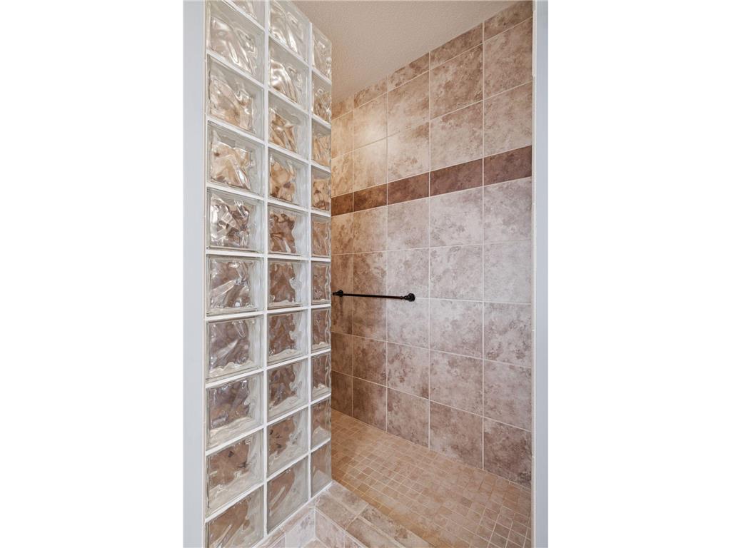 1336 Palisade Path Woodbury MN 55129 6823739 image22