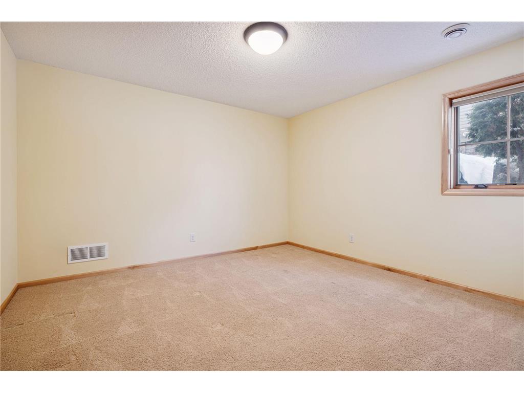 1336 Palisade Path Woodbury MN 55129 6823739 image32