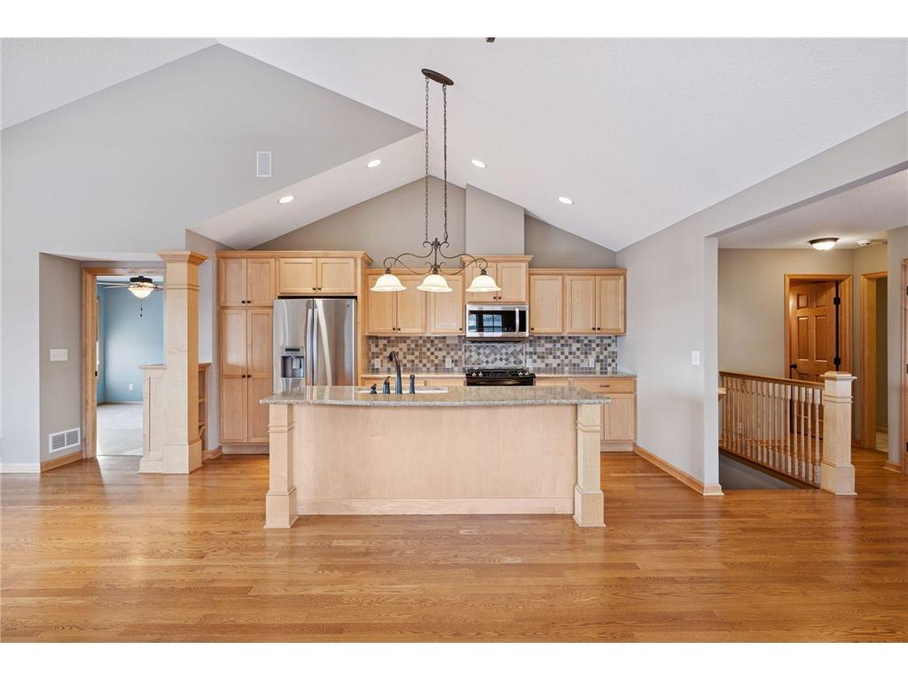 1336 Palisade Path Woodbury MN 55129 6823739 image8