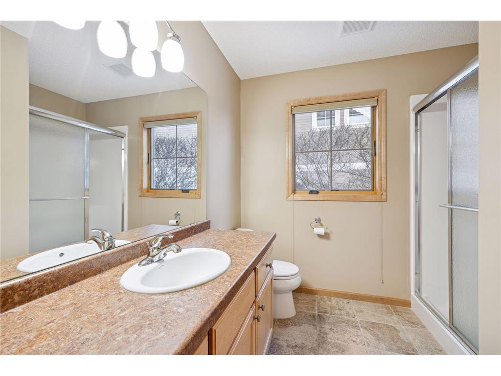 1336 Palisade Path Woodbury MN 55129 7049713 image35