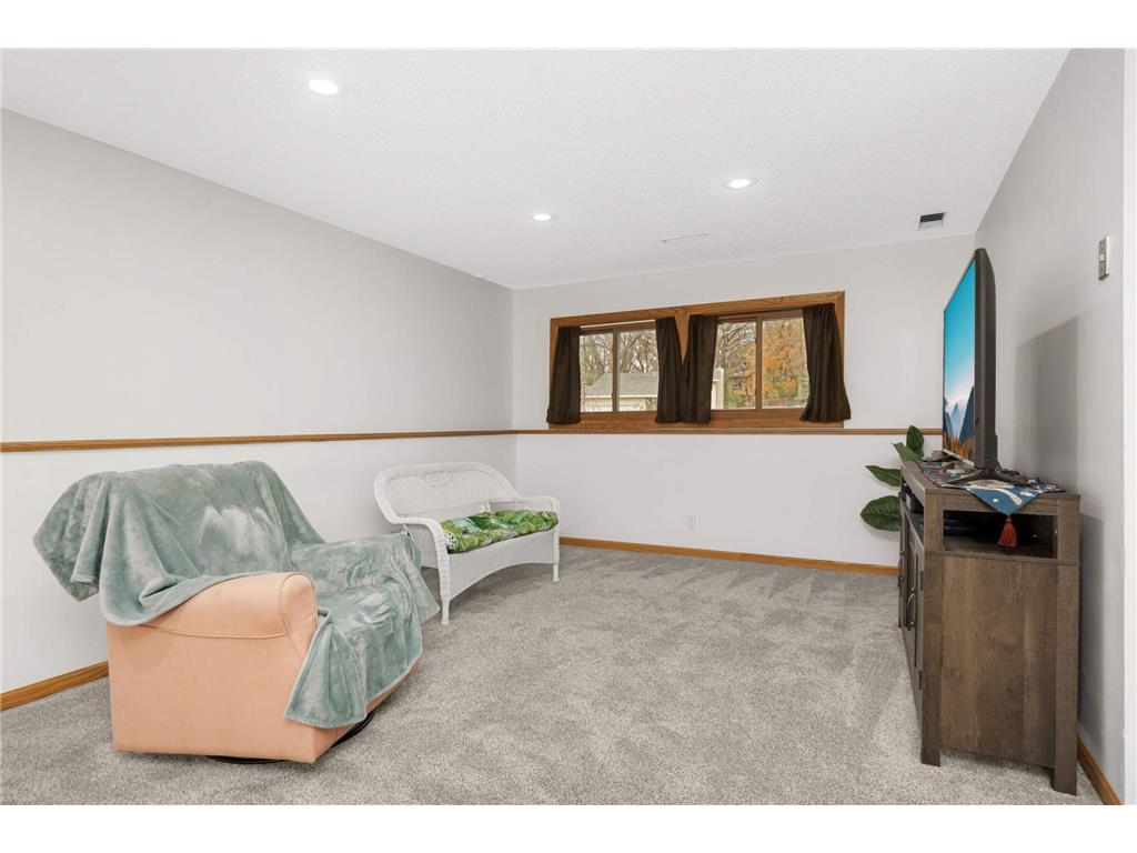 13360 Wellington Circle Champlin MN 55316 7016494 image20