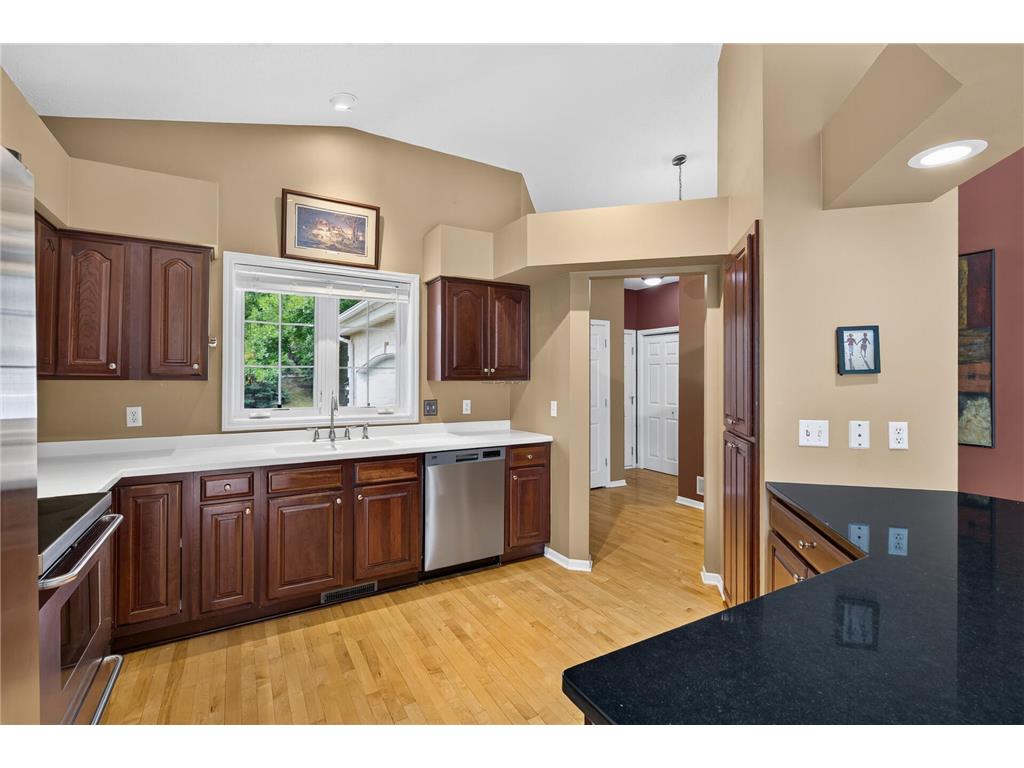 13364 Hummingbird Drive Apple Valley MN 55124 7085265 image7