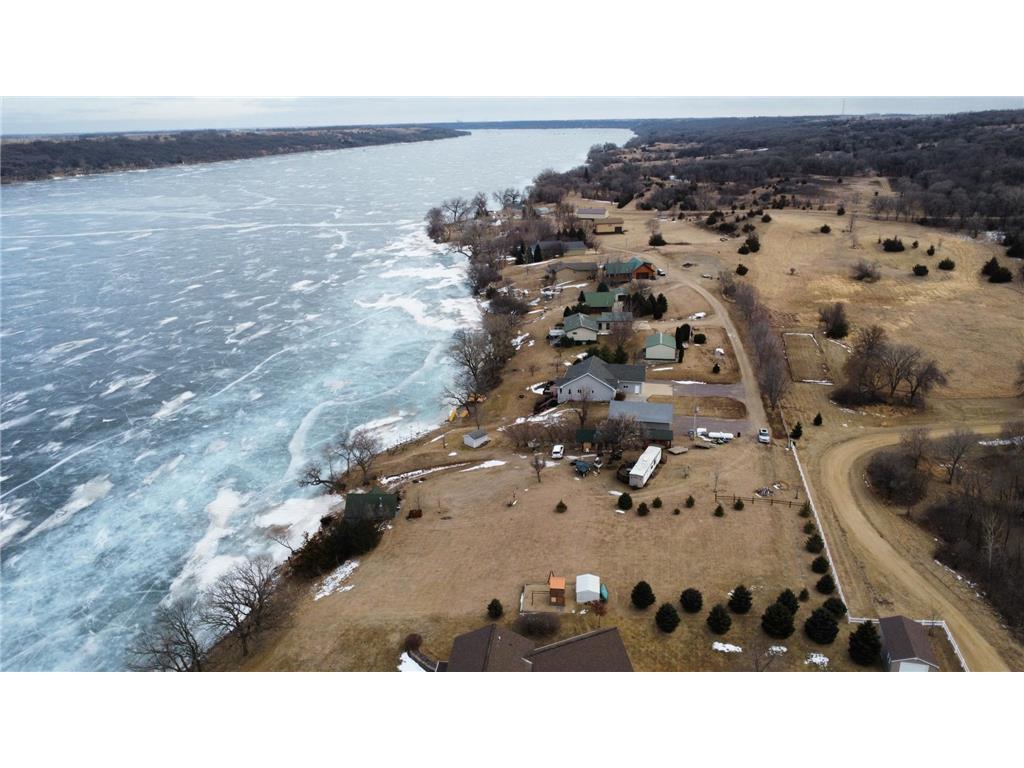 13366 Cameron Cove Road Wilmot SD 57279 - Big Stone Lake 6656126 image1