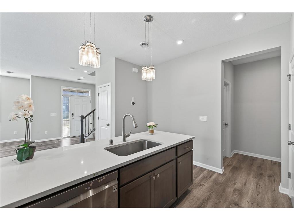 1337 100th Avenue NW Coon Rapids MN 55433 6774507 image20
