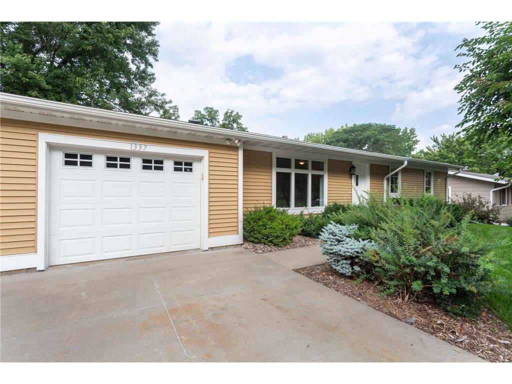 1337 Sycamore Street River Falls WI 54022 6415014 image1